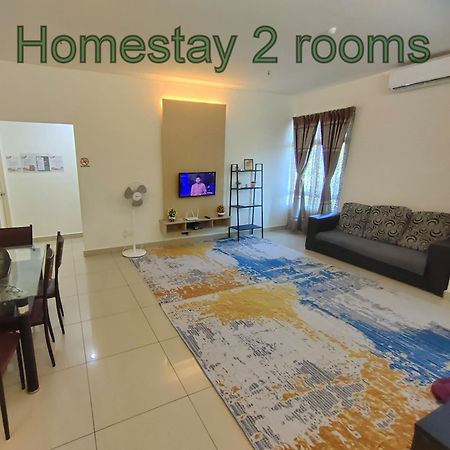 2 Rooms Homestay Deviana Wakaf Che Yeh Kota Bharu Bagian luar foto