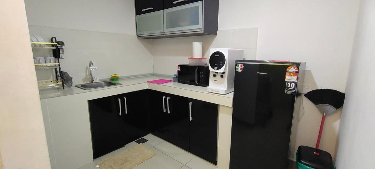 2 Rooms Homestay Deviana Wakaf Che Yeh Kota Bharu Bagian luar foto