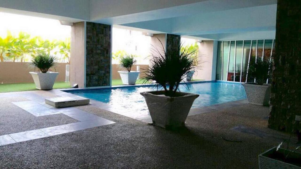 2 Rooms Homestay Deviana Wakaf Che Yeh Kota Bharu Bagian luar foto